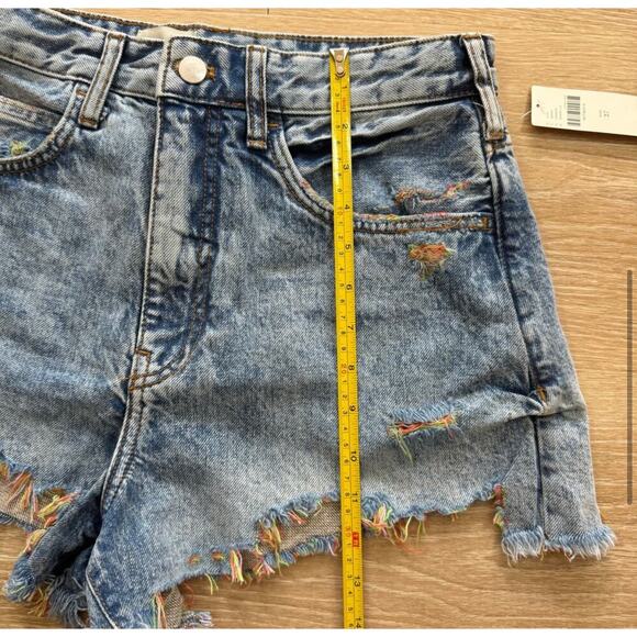 Pilcro Jean Shorts - Size 27 - Picture 6 of 10